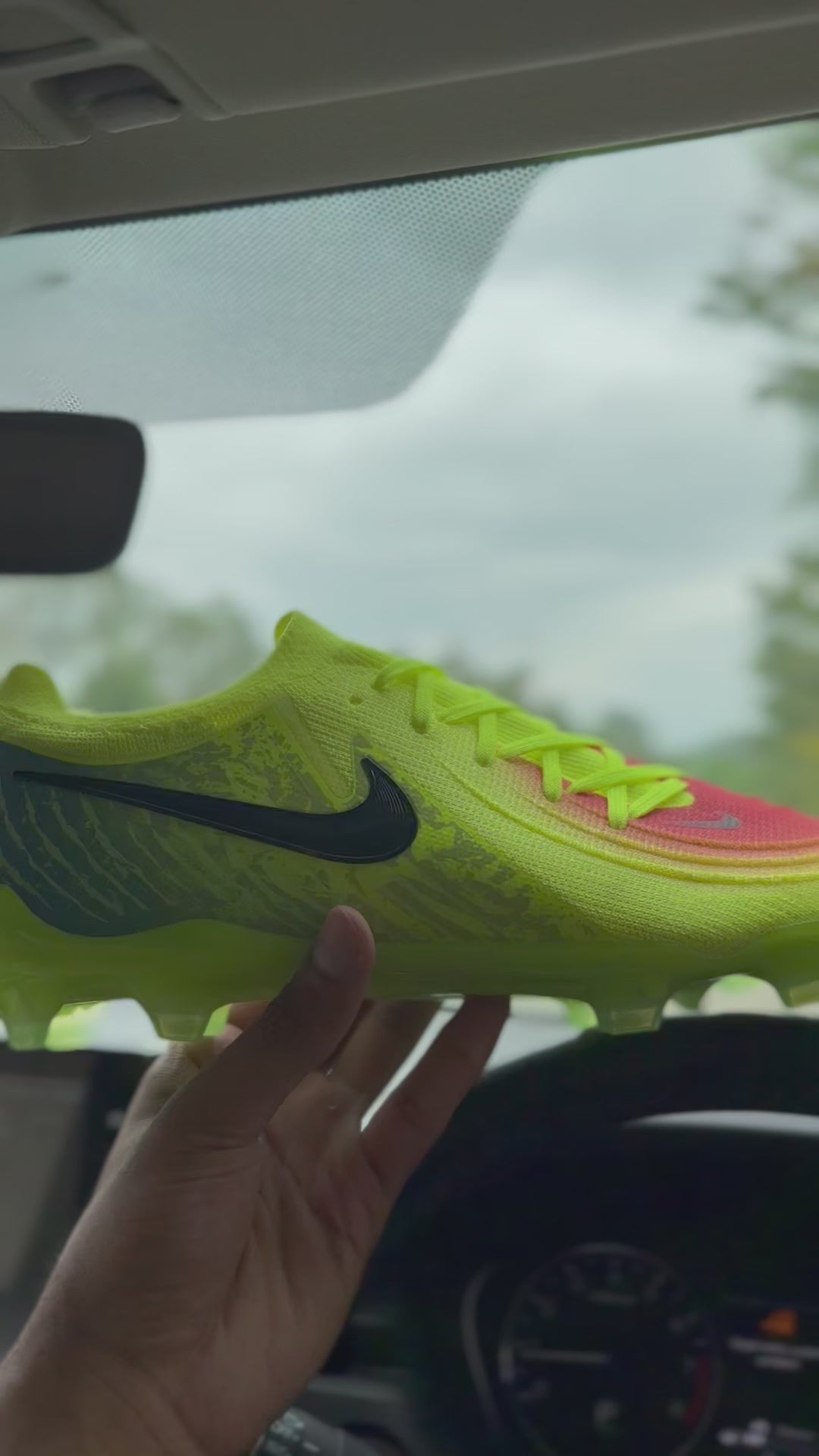 Nike Phantom Luna Elite